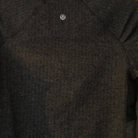 Lululemon Top - Picture 6 of 7